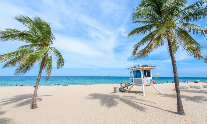 Coral Way House | Happy Escape, 15 Min to Beach, Massage Shower Jets, Bar, and BBQ