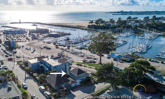 Eastside Santa Cruz House | Happy Harbor