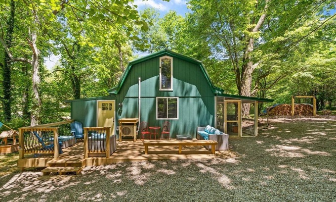 Birdseye Cabin | Happy Hollow cottage @ Patoka