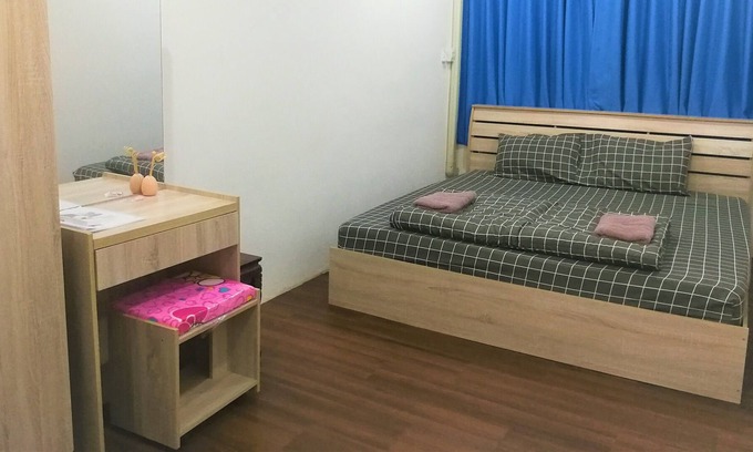 Racha Thewa House | Happy Home Hostel Suvarnabhumi
