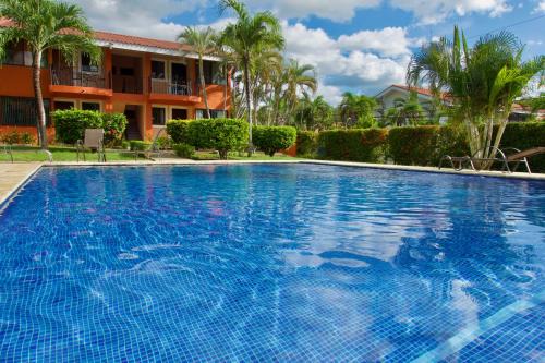Coco House | Happy Oasis Second Floor Condo With Terrace