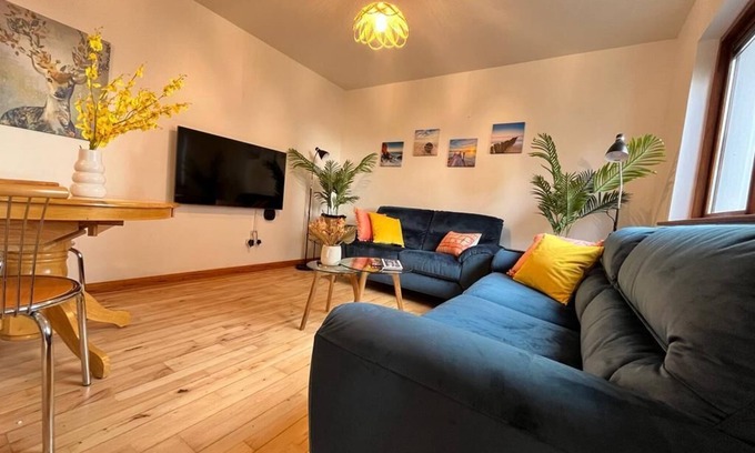Youghal Villa | Happy Sandy Feet - Modern & cozy home with lovely sea views- Long Term Discounts