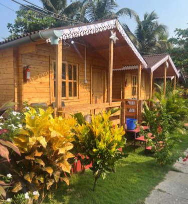 Sernabatim Resort | Happy Shack Beach And Wooden Huts