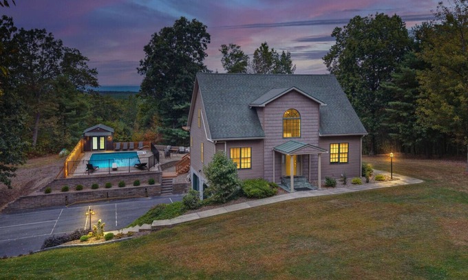 Cocolamus House | Happy Trails House