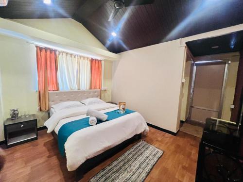 Wai Bed & Breakfast | Happy Valley Stays