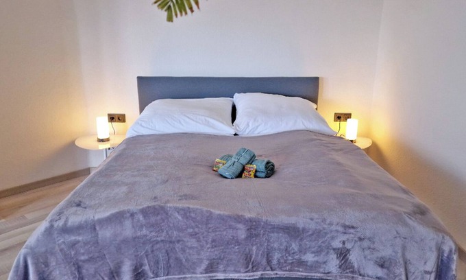 Wahren Apartment | Happyside Brightlines - Parkplatz - Nespresso-wlan