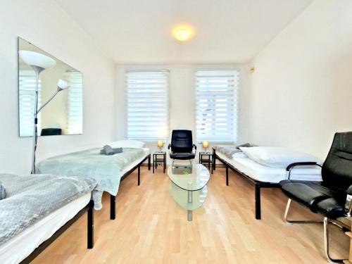 Neuschonefeld Apartment | HappySide o Monteure o Zentrumsnah o WLAN o 6 Einzelbetten
