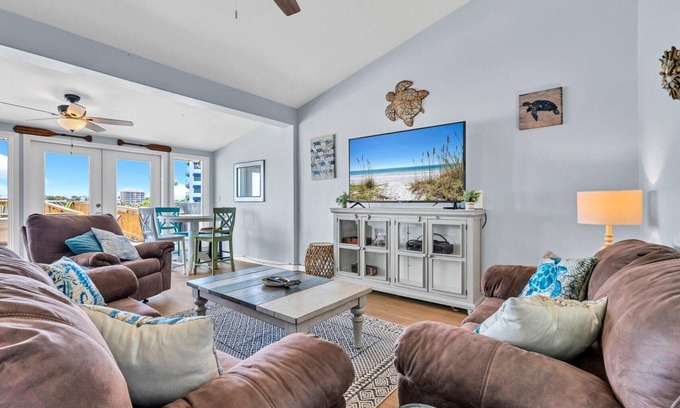 Holiday Isle Condo | Harbor Dreams harbor views w/boat slip near beach!