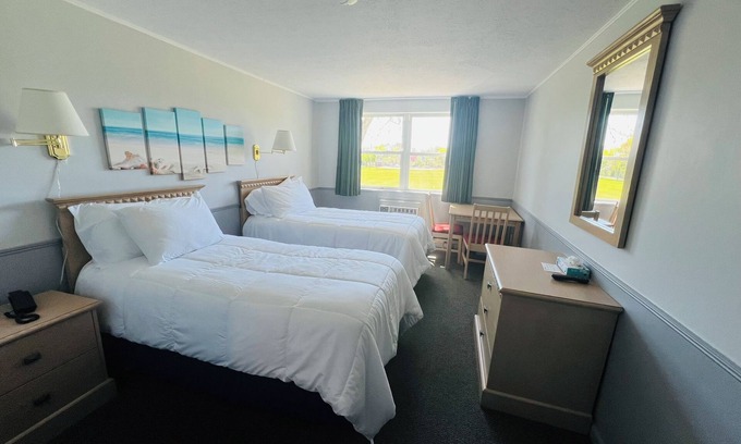 Vineyard Haven Hotel | Harbor Landing Resort