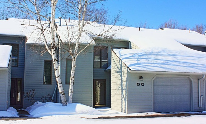 Harbor Springs Condo | Harbor Springs, Michigan vacation condo