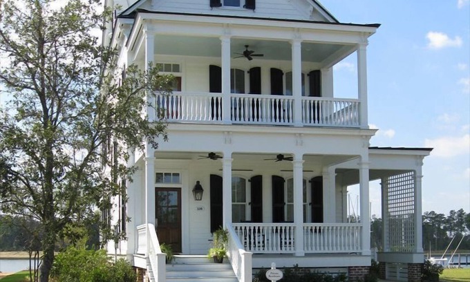 Oriental House | Harborside 5 with Southern Living Life Style