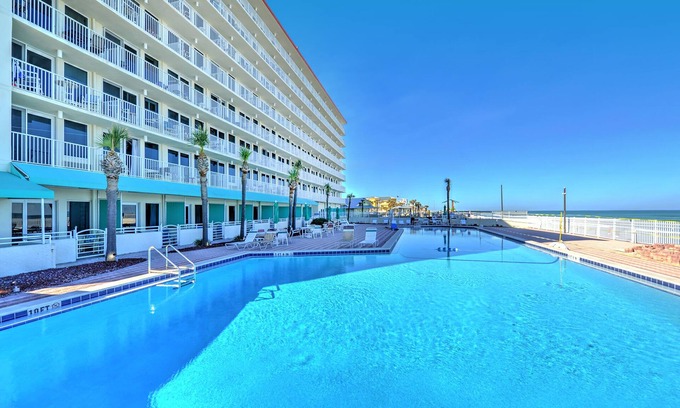 Lenox Park Condo | Harbour Beach - Ocean front - Pools and All amenities Open !