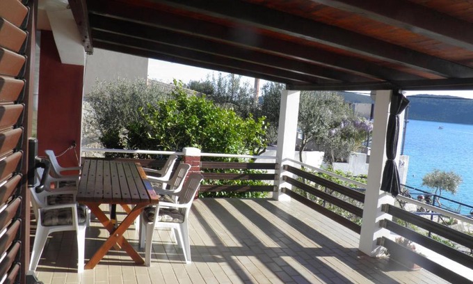 Molat Apartment | Harbour