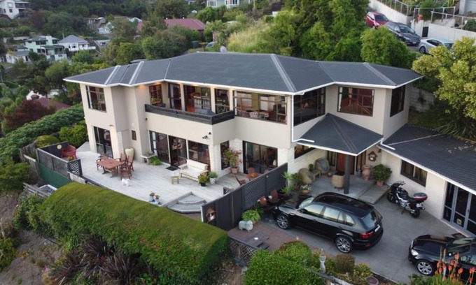 Lyttelton Cabin | Harbour Lodge