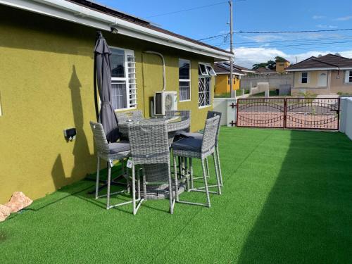 Old Harbour House | Harbour Oasis Retreat - Charming 2 Bedroom House