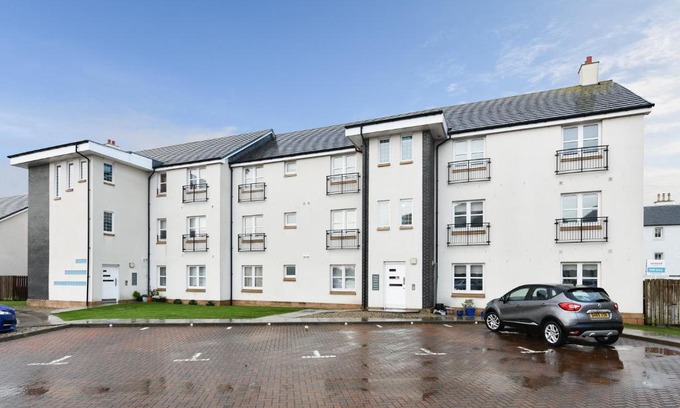 Irvine House | Harbour Quay Apartment