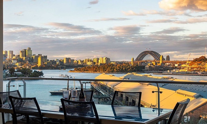 Pyrmont Apartment | Harbour views Pyrmont IH