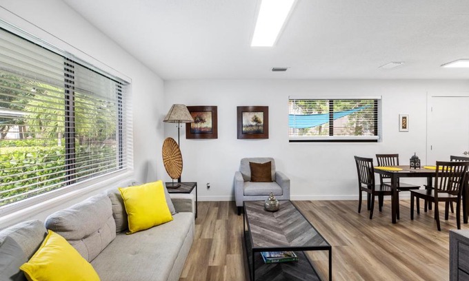 Harbordale Apartment | Harbourside Flats