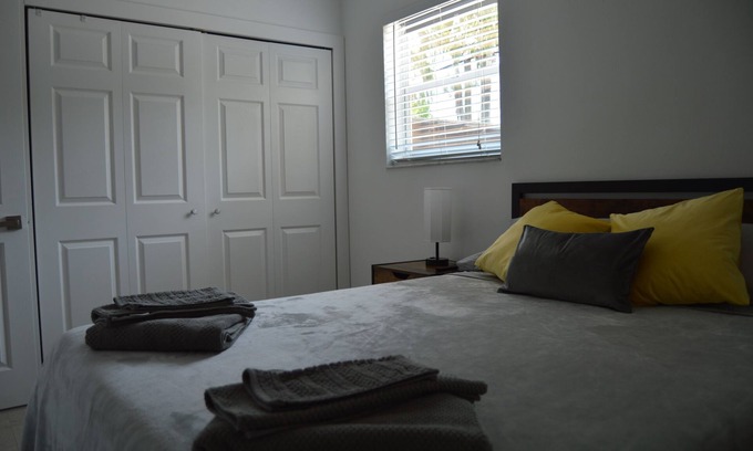 Pembroke Pines House | Hard Rock House in Duplex Close to Beaches!