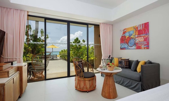 Farukolhufushi Island Hotel | Hard Rock Maldives – Twin Bed Beach Studio with Ocean Access