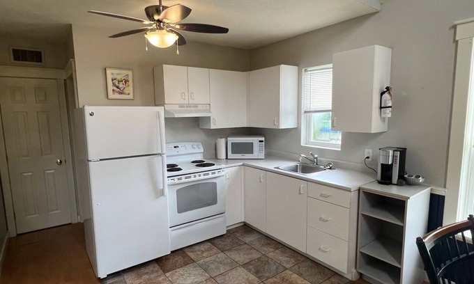 Shediac Cottage | Hardy's Parlee Beach Chalet #19