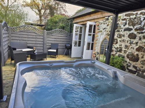 Ballymena House | Hare Cottage