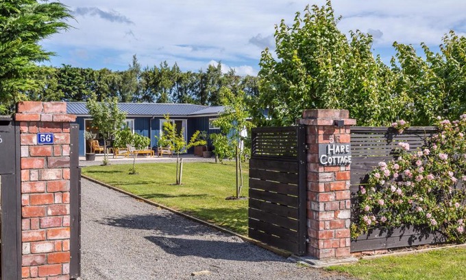 Martinborough House | Hare Cottage