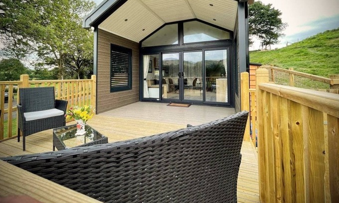 Rhayader Cabin | Hares Rest - a cabin that sleeps 6 guests in 1 bedroom