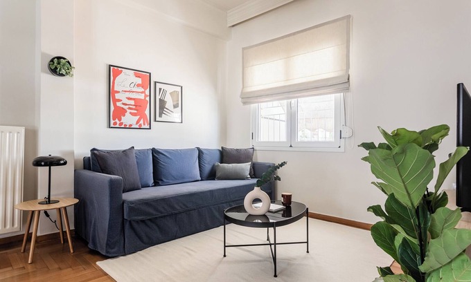 Exarhia Apartment | Harmonious 2BR Apartment in Exarchia