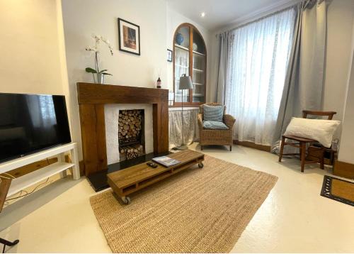 Clifton House | Harmonious home in the heart of Clifton Village
