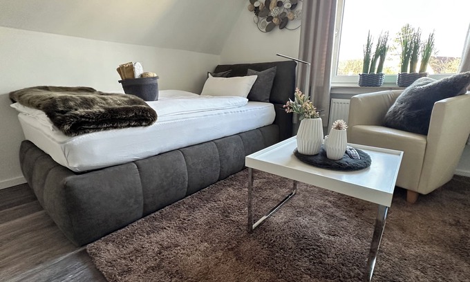 Guetersloh Apartment | HARMONY "2" 2-room apartment 1st floor balcony garden parking lot