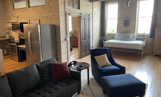 Commerce Apartment | Harmony Grove Loft: Downtown Commerce