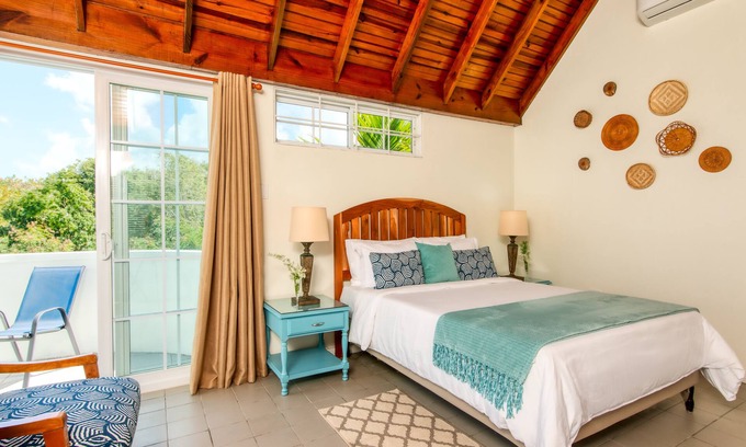 Ocho Rios House | Harmony Hideaway - 2 bedroom Townhouse End Unit