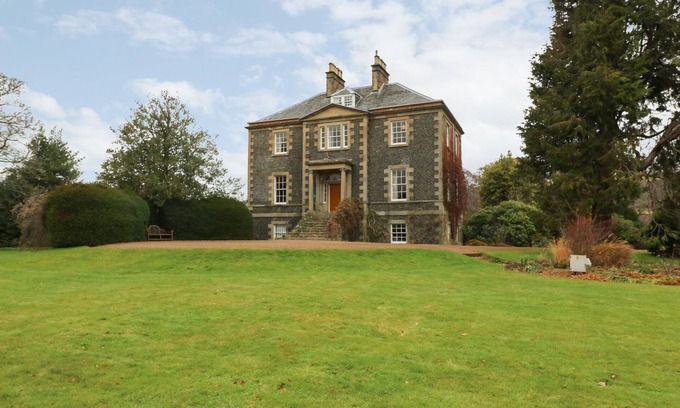 Gattonside House | HARMONY HOUSE - HARMONY GARDENS, pet friendly in Melrose