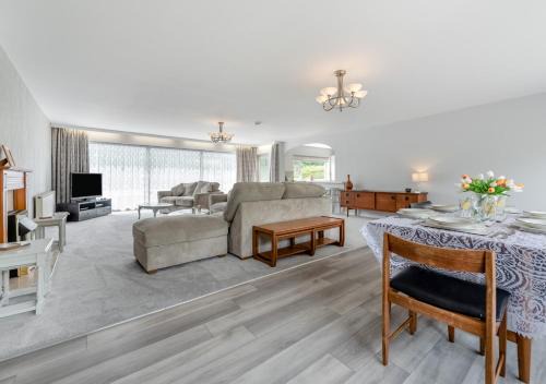 Wiseman's Bridge House | Harmony - Pleasant Valley