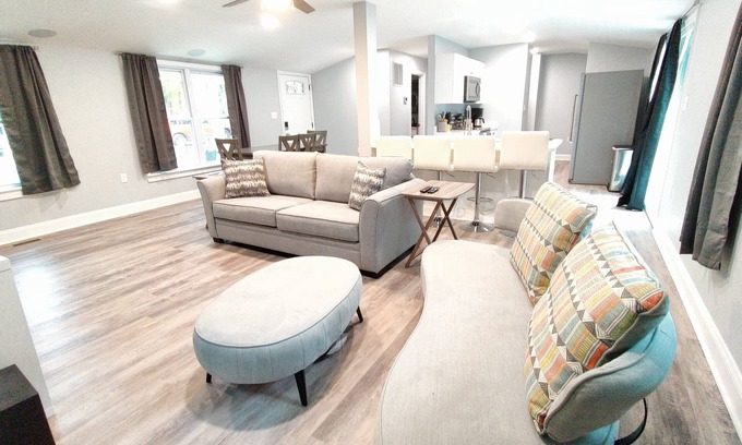Kabletown House | Harpers Ferry Mountain Creekside Getaway - 3 Bedrooms 6 Beds