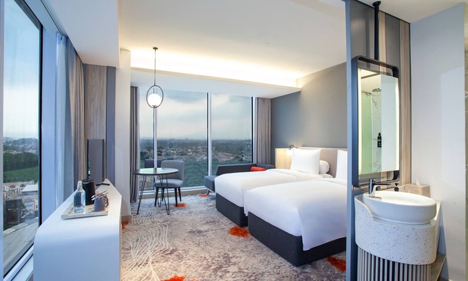 Cibinong Hotel | Harris Hotel & Convention Cibinong City Mall Bogor