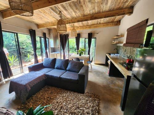 Hartbeespoort Apartment | Hartbeest Bush Lodge 6
