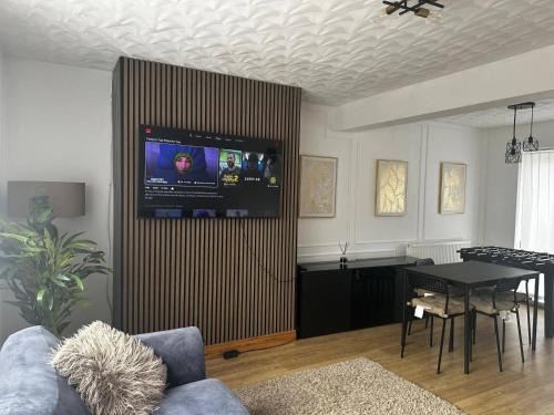 Hartlepool House | Hartlepool - House - Sleeps 5 - Parking