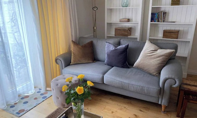 Hartley Wintney House | Hartley Wintney A Home From Home