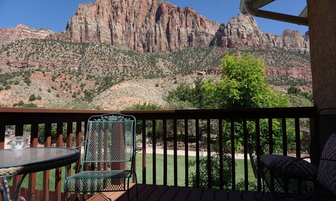 Zion National Park South Entrance House | Harvest House Bed & Breakfast