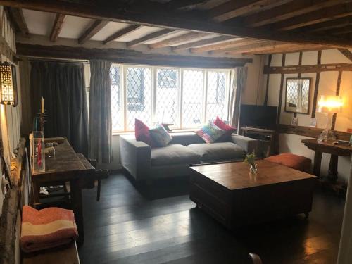 Old Town Hastings Apartment | Hastings Old Town. Cottage - by the sea