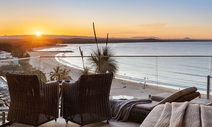 Noosa Heads Apartment | Hastings Park 5: Lavish Ocean Vista Luxury | 4BR | AC | gourmet kitchen