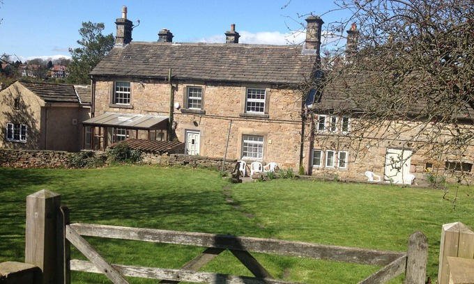 Hathersage Cottage | Hathersage, Peak District National Park, Derbyshire, England