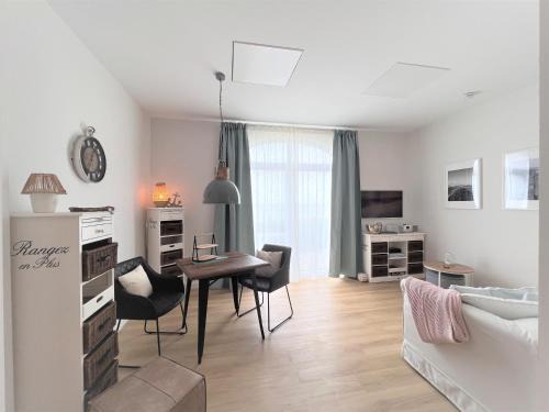 Wangerooge Apartment | Haus Alexandra - Ferienwohnung Dat Büdche