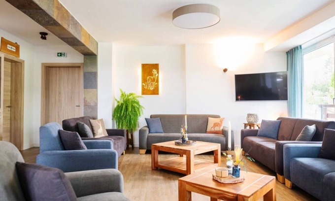 Langewiese House | Haus BerchStein - unique, upscale & cozy up to 18 pers., from 2026 to 25!