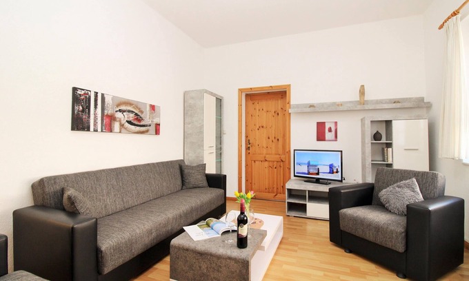 Ostseebad Kuhlungsborn Apartment | Haus Birkentraum WE 4: spacious 2 ½-room apartment with terrace close to the beach