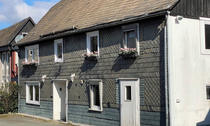 Olsberg House | Haus Bornstein, cozy fachwerk house near Winterberg. Pet friendly!