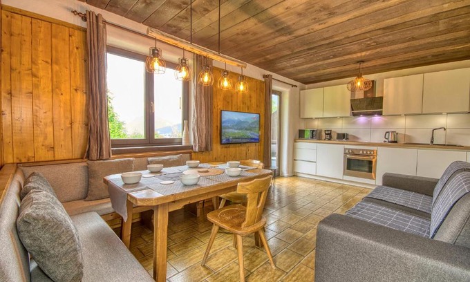 Kaprun Apartment | Haus Kitzsteinhorn 6 - by Alpen Apartments