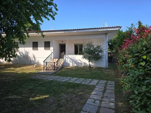 Katerini House | Haus mit Garten nähe Olymp & Strand, ruhige Lage
